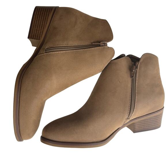 Mia Jaice  Women's Heeled Round Toe Tan Ankle Bootie Size 9.5 NEW - Picture 2 of 8